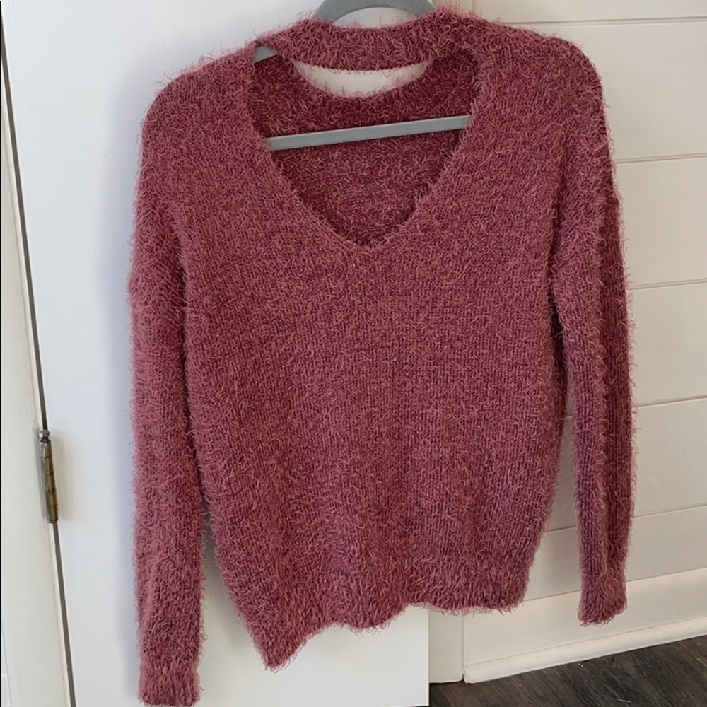 Fuzzy sweater - Picture 4 of 4